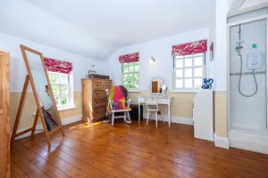 En-suite/dressing room- click for photo gallery
